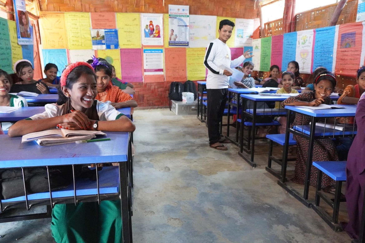 Ismat enjoys the lessons at the Chayabithi Learning Center. When she grows up, she wants to become a doctor to help cure people in her community. Credit: GPE/Salman Saeed